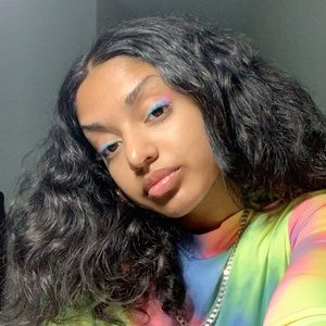 Meet your Posher, Yasmin